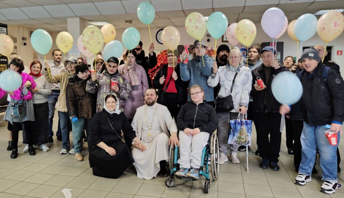 Разделить радость праздника Пасхи к нам пришли наши друзья…